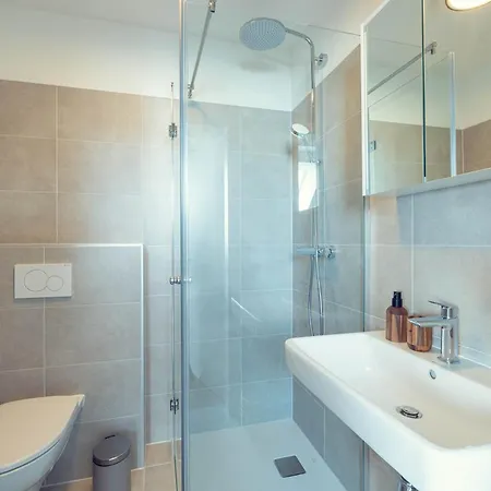 Leonart Living 61 Apartamento